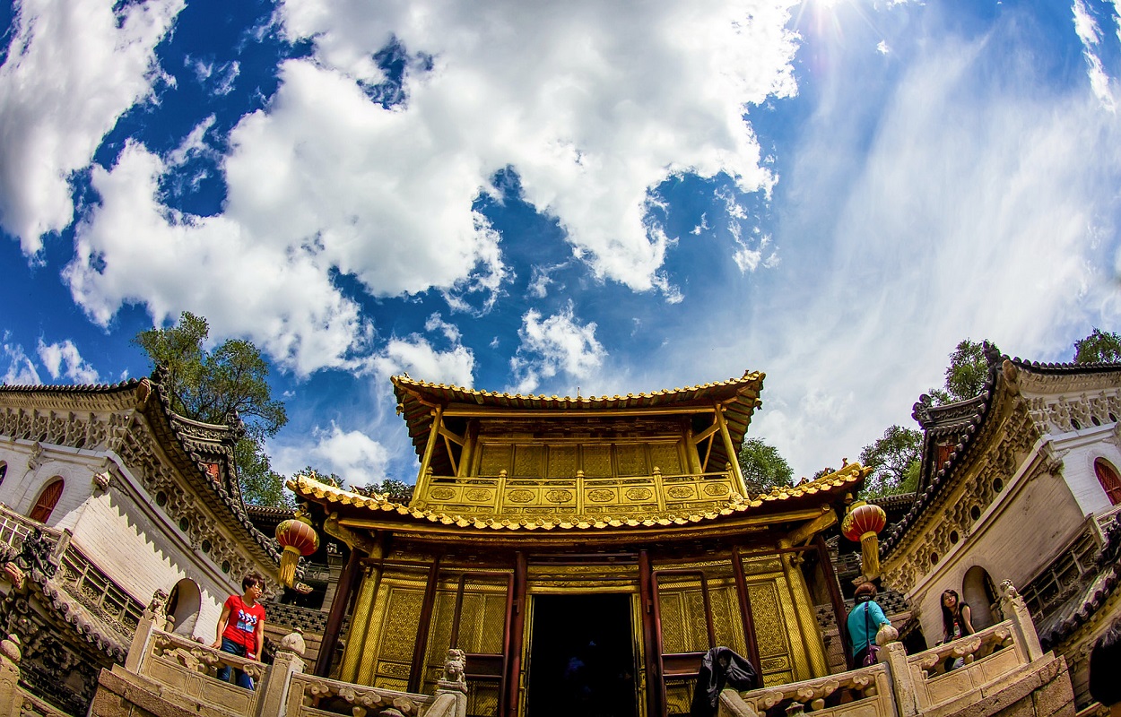 忻州显通寺