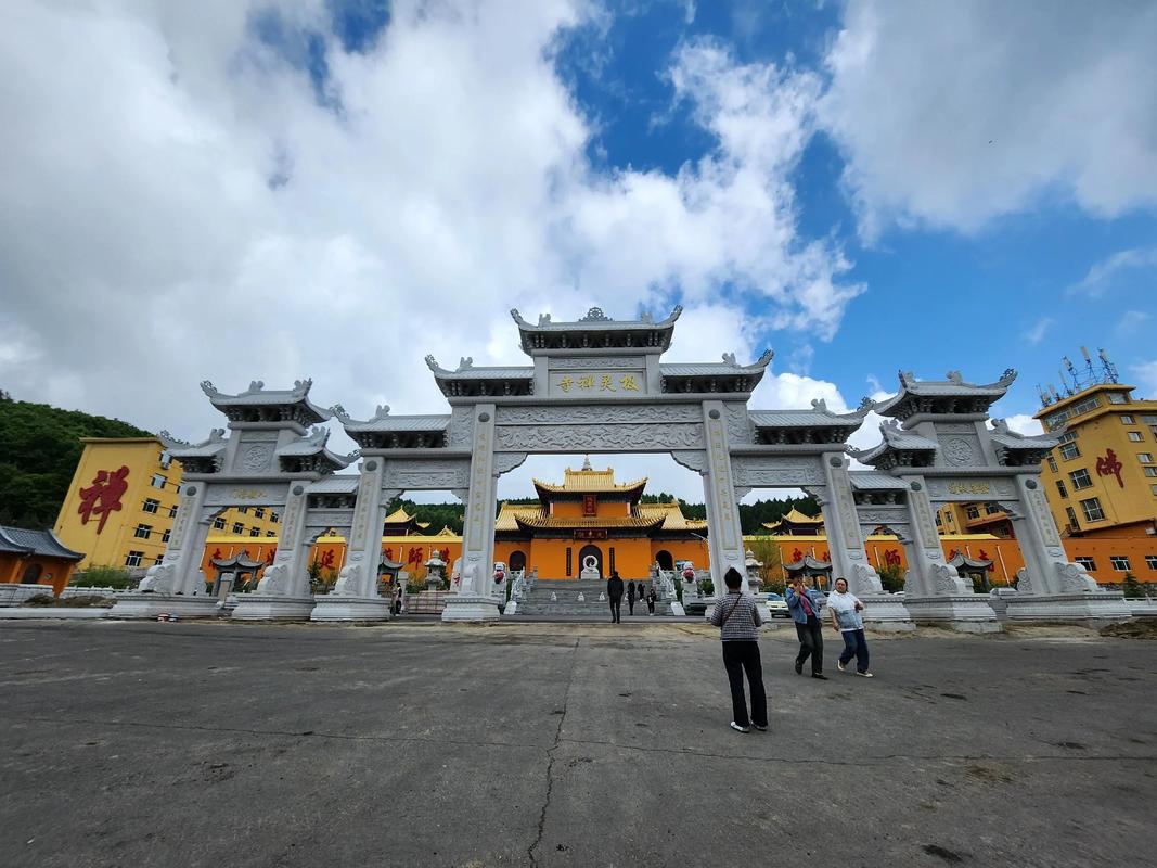 七台河极灵寺