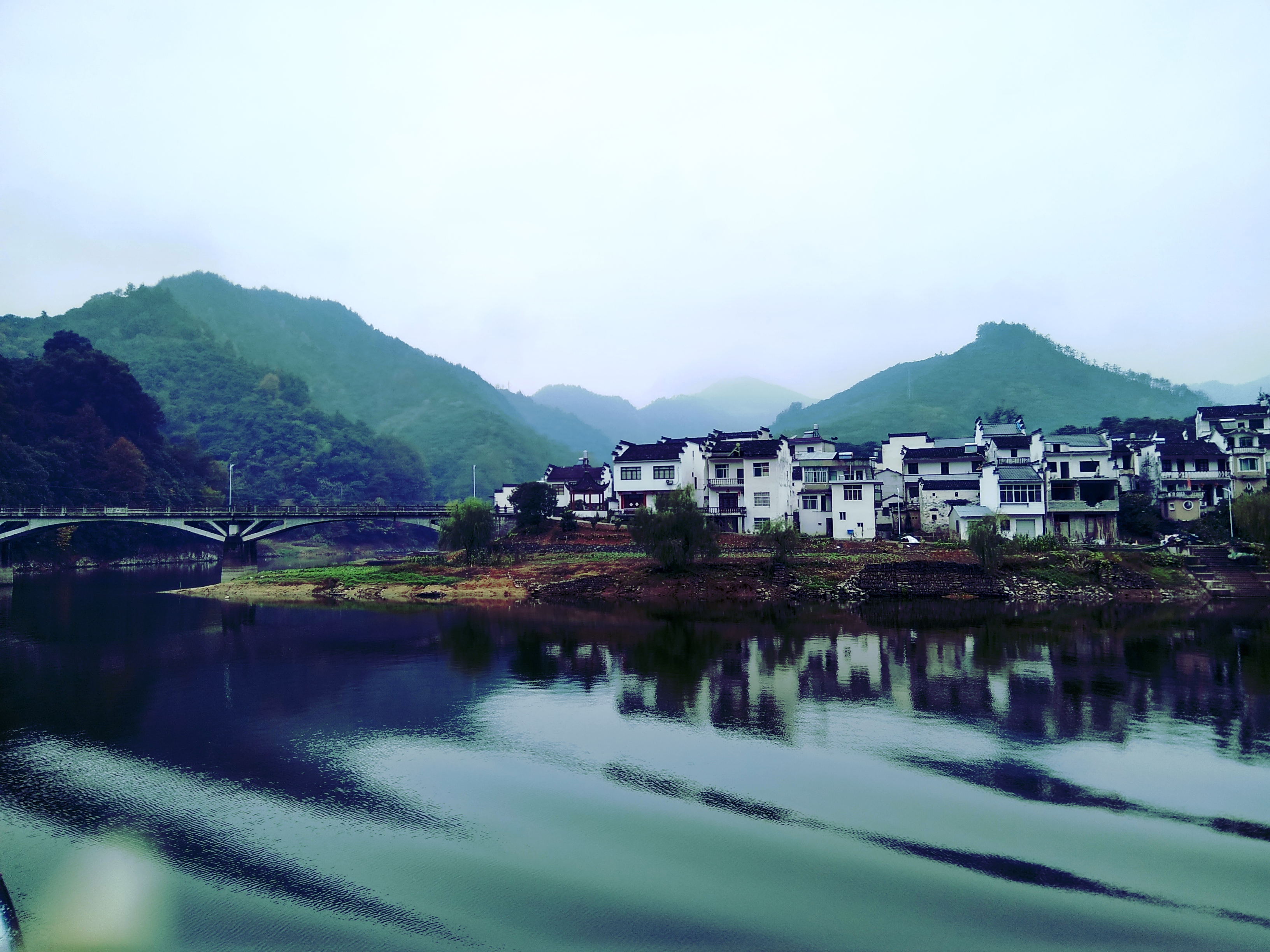 黄山新安江山水画廊